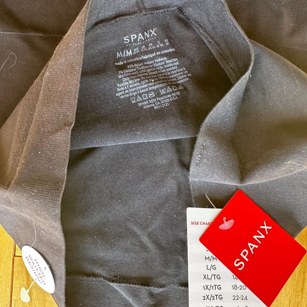 Spanx Look At Me Now‎ Seamless Leggings NWT